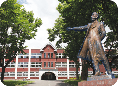 クラーク記念国際高等学校